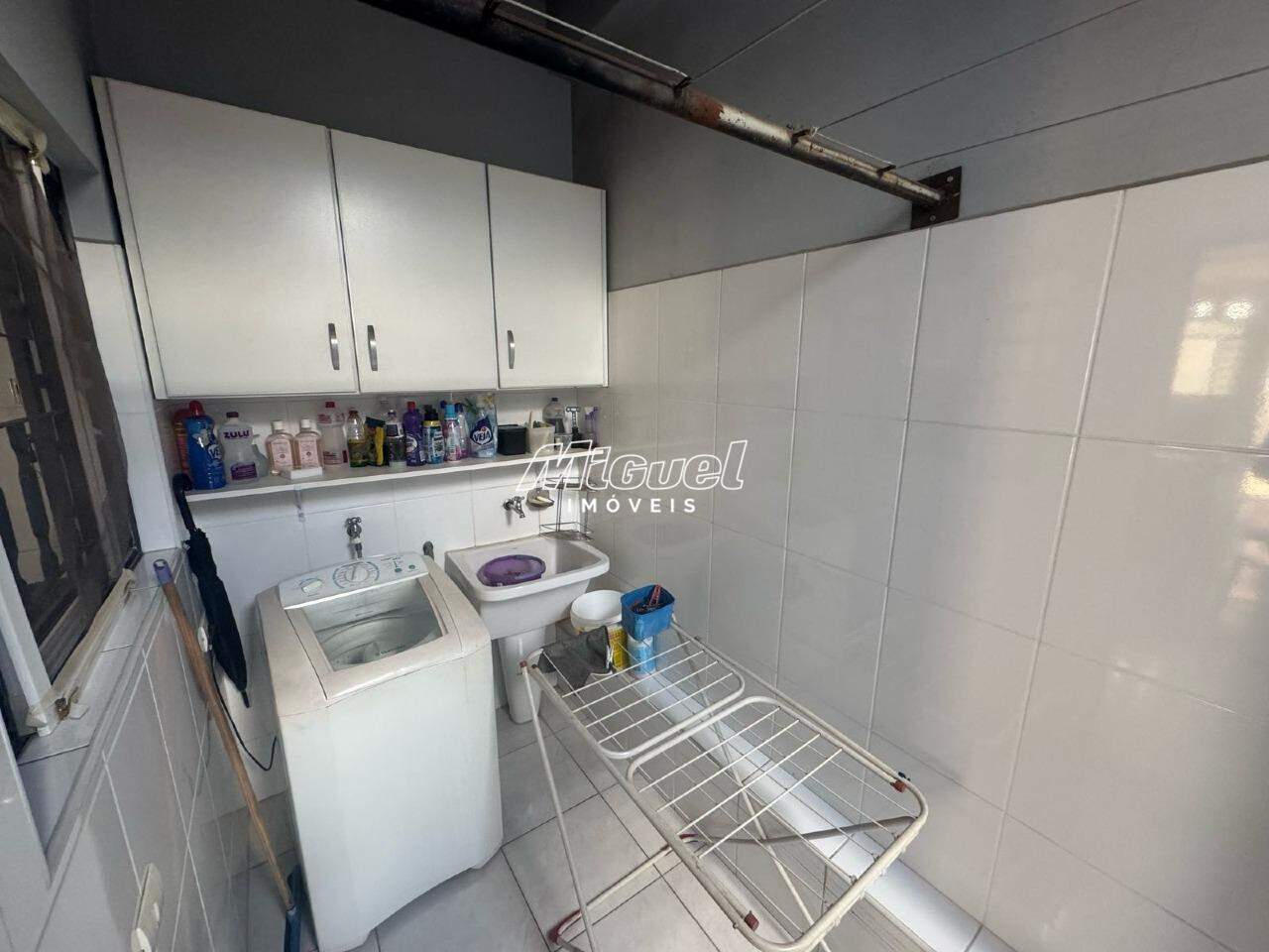 Casa para aluguel no Centro: 