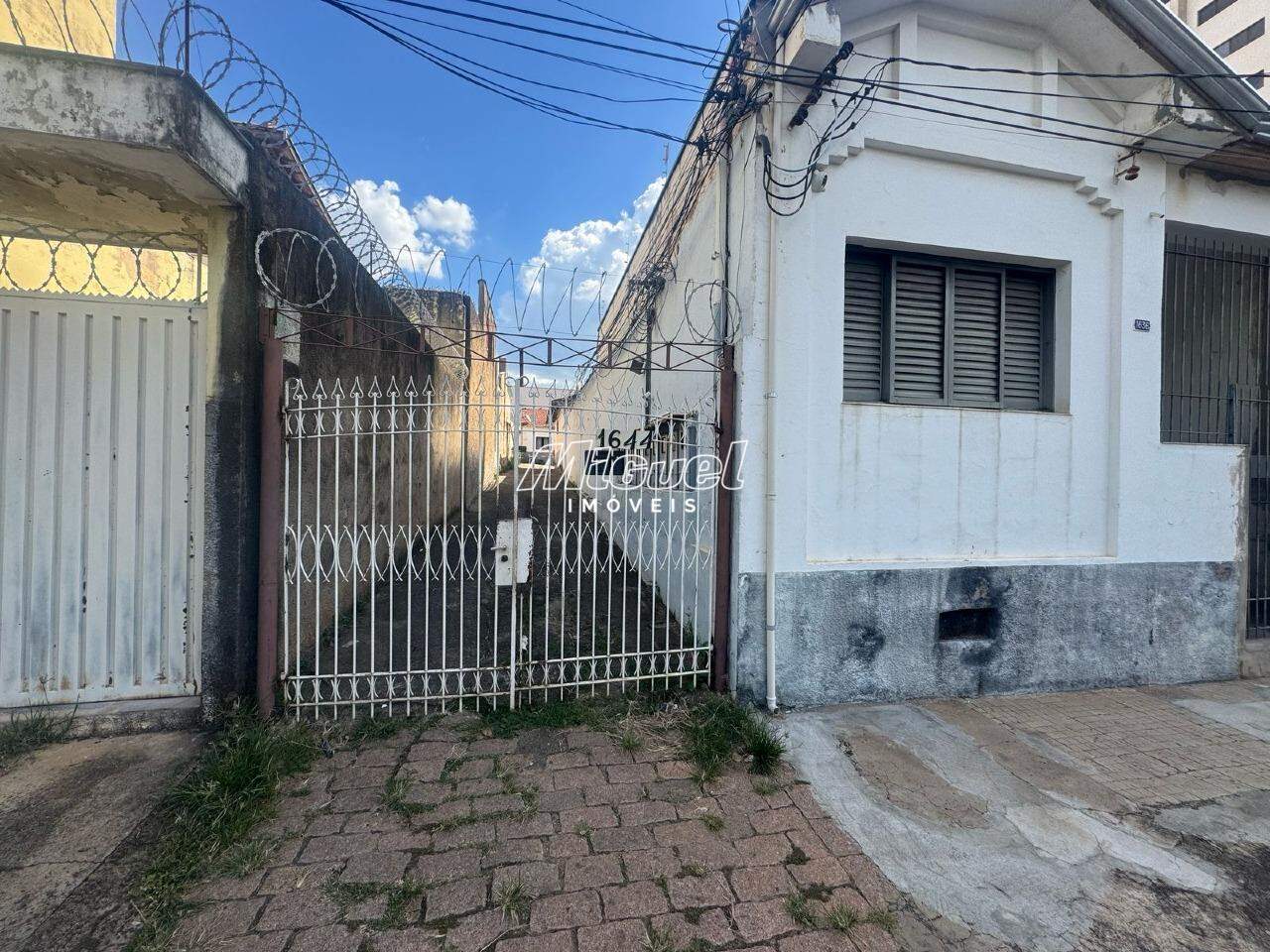 Casa para aluguel no Centro: