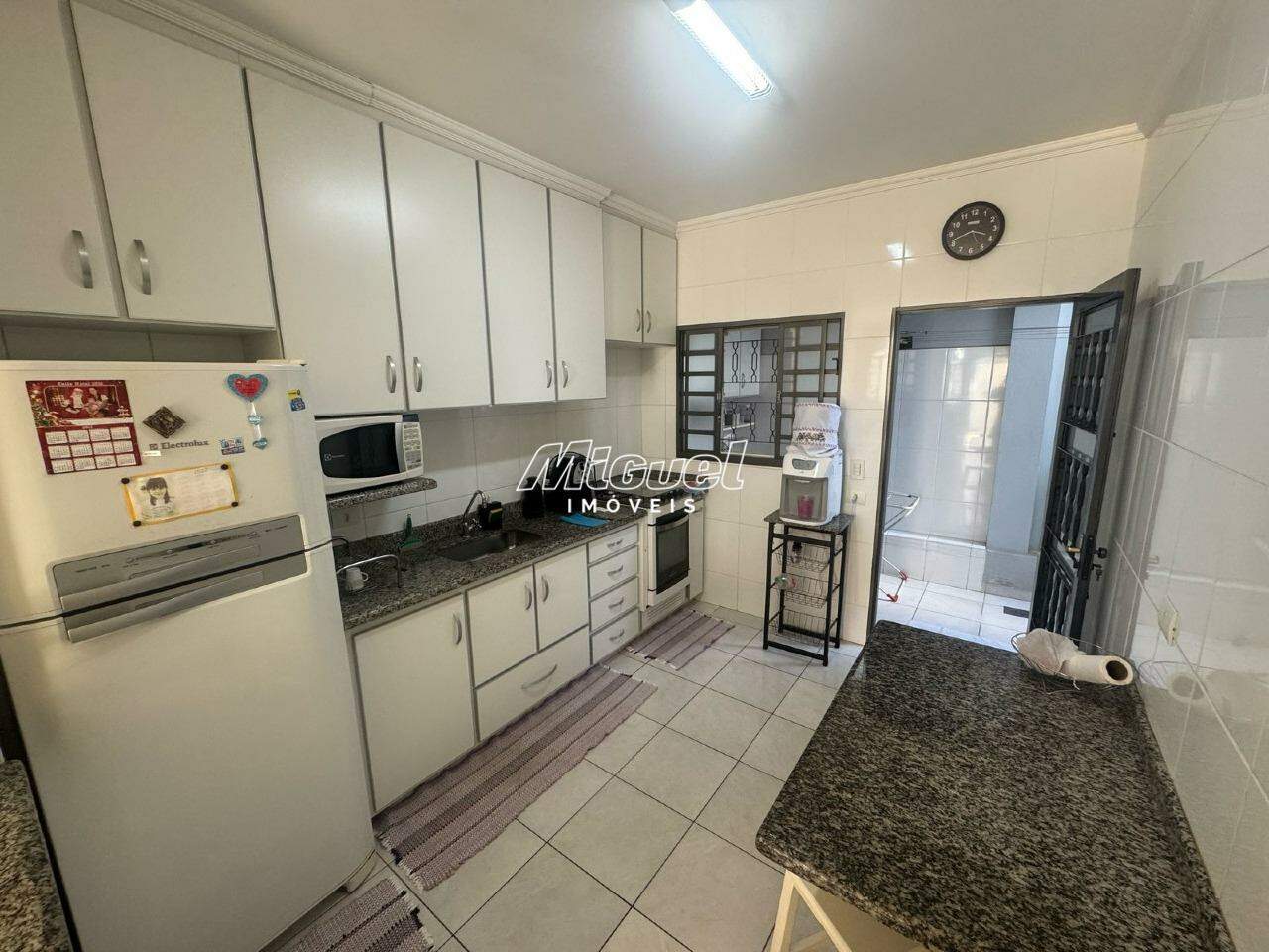 Casa para aluguel no Centro: