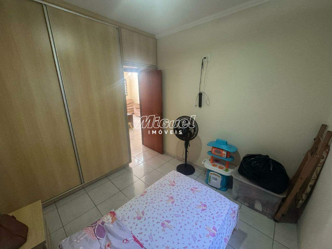 Casa para aluguel no Centro: 