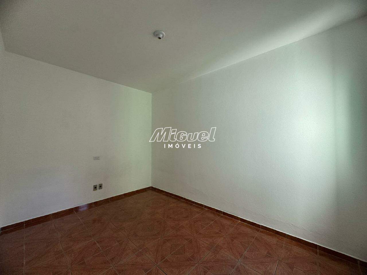 Casa para aluguel no Loteamento Kobayat Líbano: 
