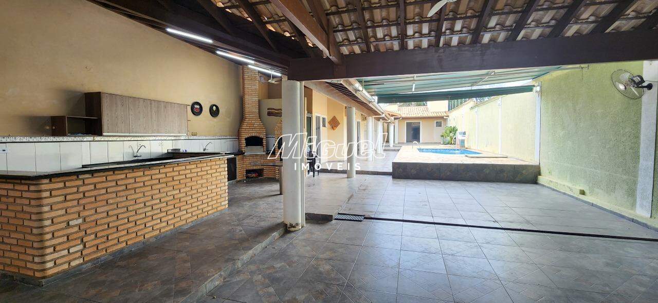 Casa à venda no Jardim São Francisco: 