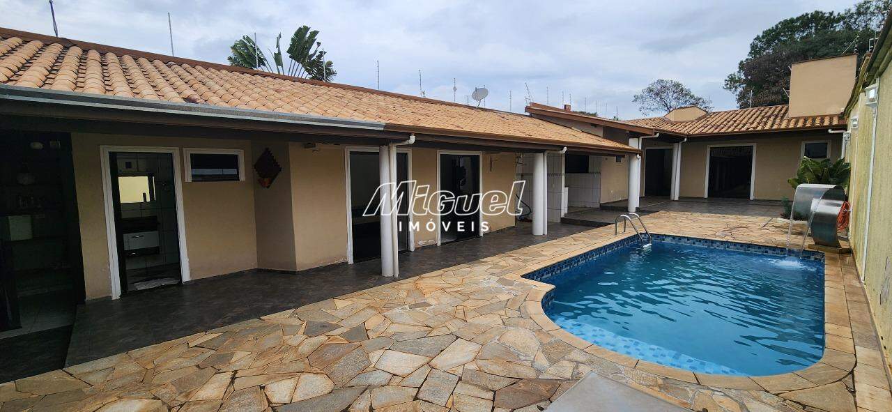 Casa à venda no Jardim São Francisco: 
