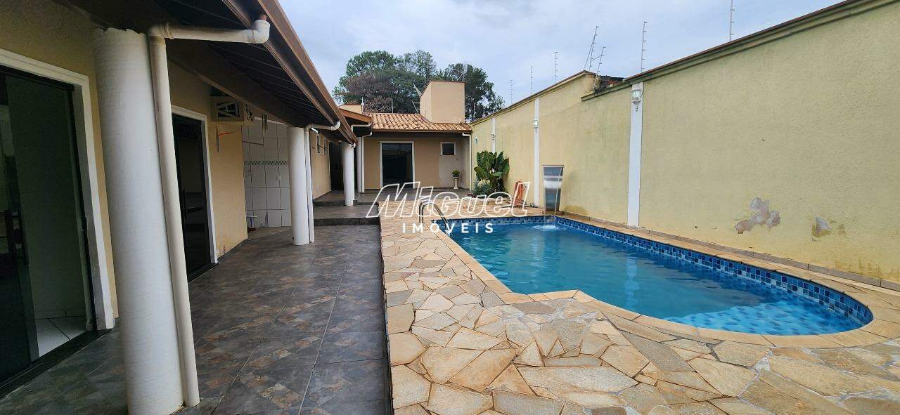Casa à venda no Jardim São Francisco: 