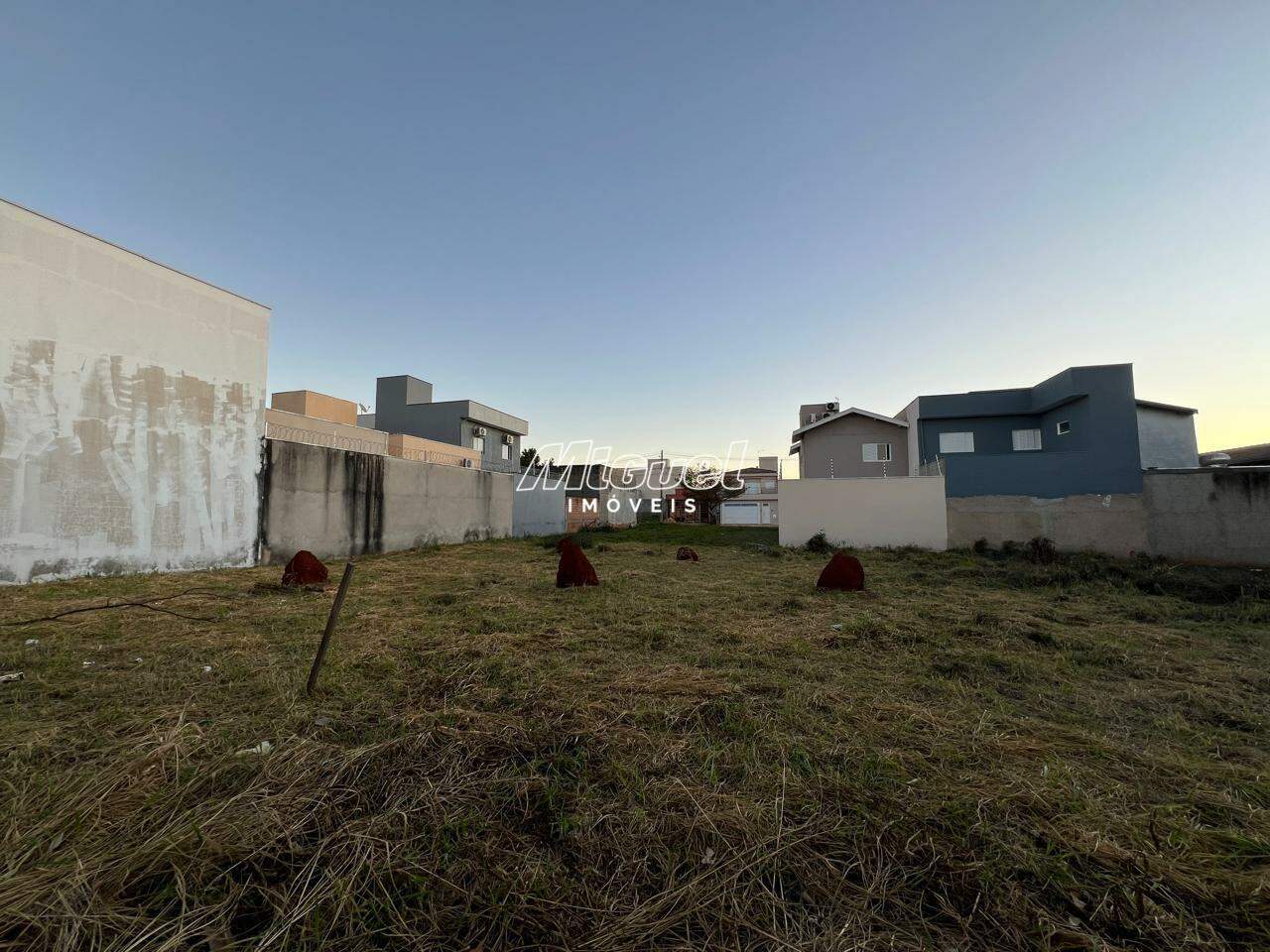 Terreno Comercial, à venda, Jardim Astúrias I - - Piracicaba/SP: 