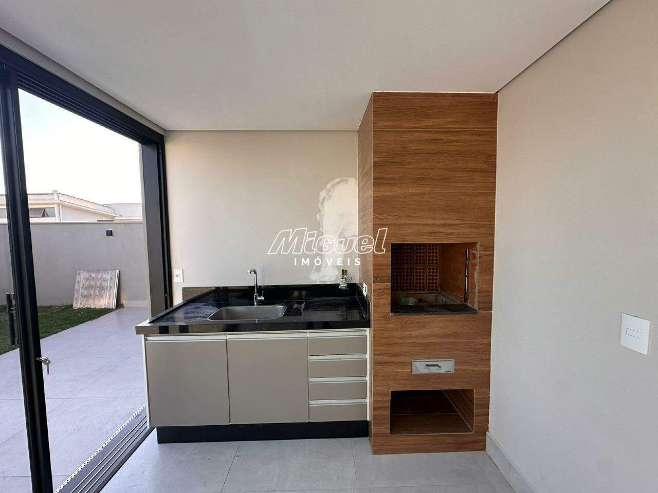 Casa em Condomínio, Área Total 302,38m² para aluguel, Santa Rosa Ipês - Piracicaba 3 quartos Residencial Villa D’Aquila :