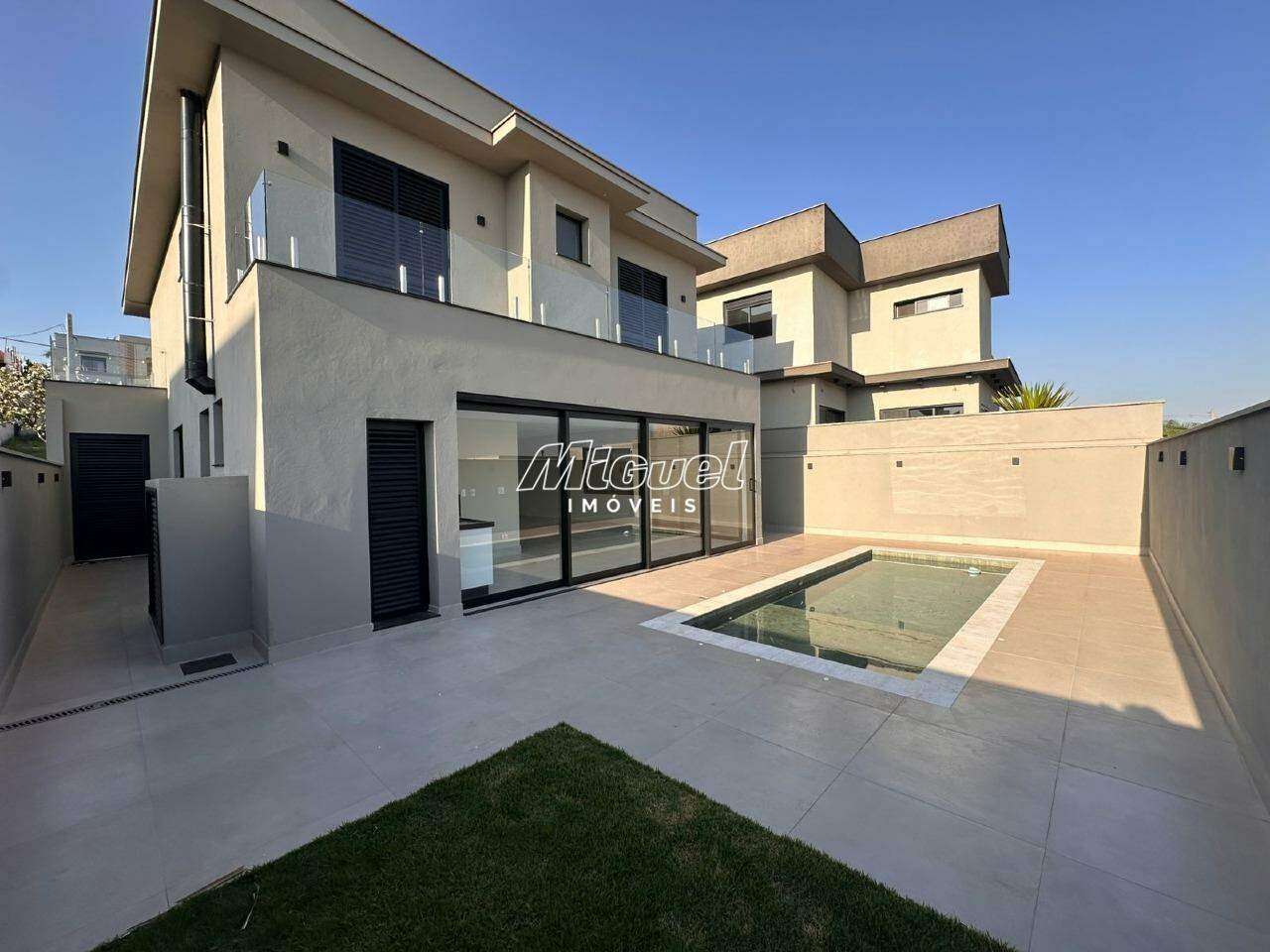 Casa em Condomínio, Área Total 302,38m² para aluguel, Santa Rosa Ipês - Piracicaba 3 quartos Residencial Villa D’Aquila :