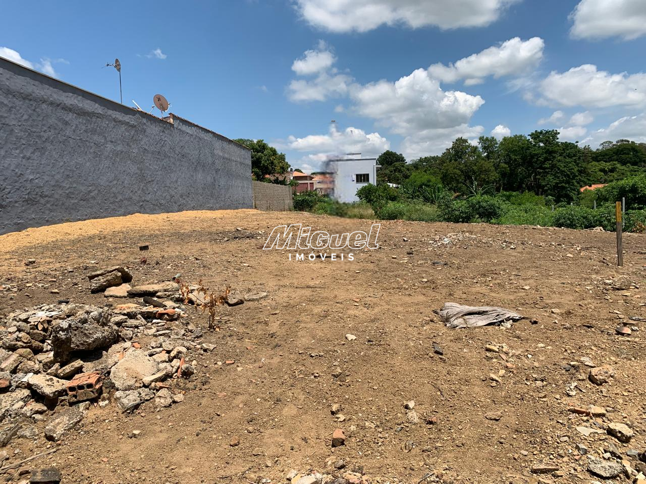 Terreno, à venda, Estância Lago Azul (Ártemis) - - Piracicaba/SP: 