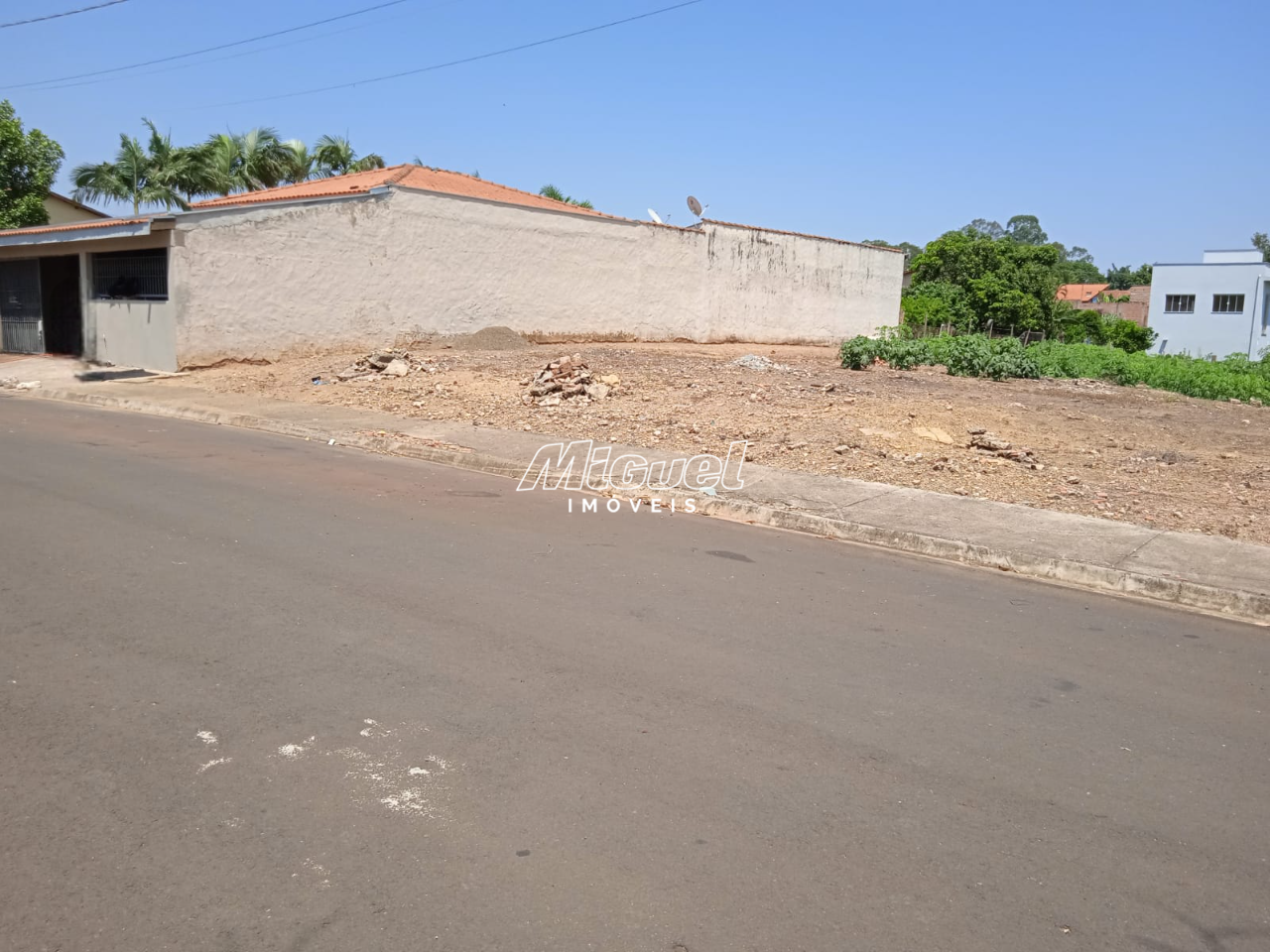 Terreno, à venda, Estância Lago Azul (Ártemis) - - Piracicaba/SP: 