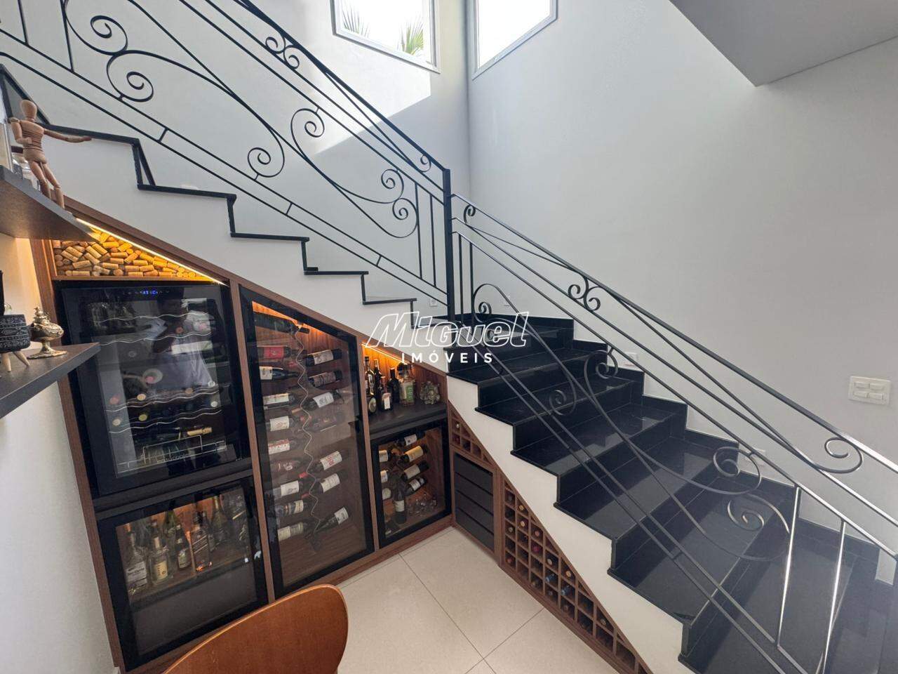 Casa em Condomínio, Área Total 517,50m² para aluguel, Monte Alegre - Piracicaba 5 quartos Condomínio Monte Alegre : 