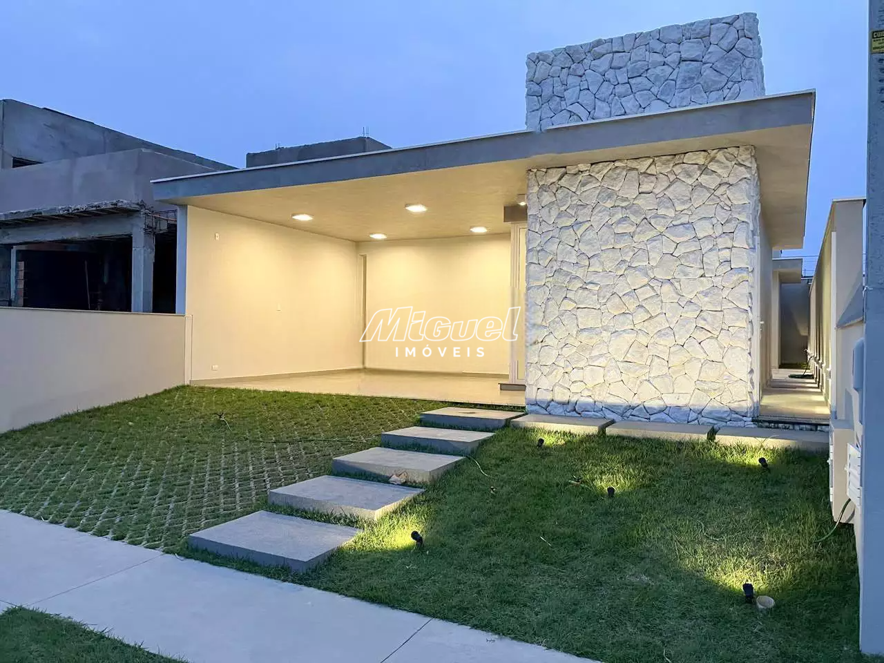 Casa em Condomínio, à venda, Ondinhas - Piracicaba 3 quartos Condomínio Residencial Soleil			: 