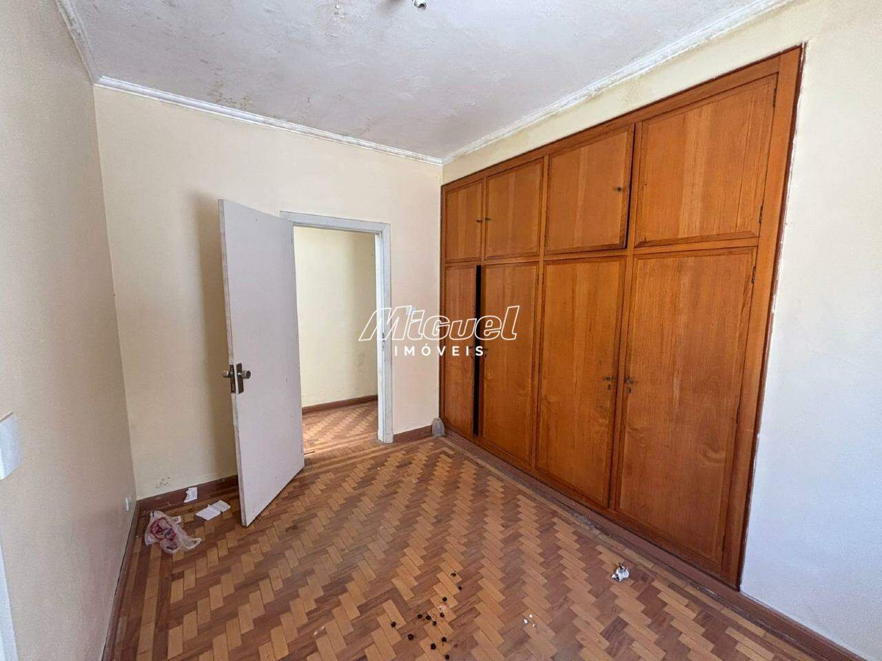 Casa, à venda, Centro - 4 quartos - Capivari/SP: 