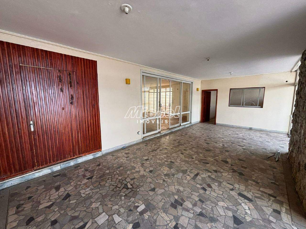 Casa, à venda, Centro - 4 quartos - Capivari/SP: 