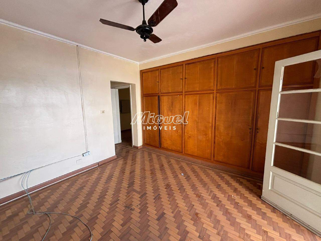 Casa, à venda, Centro - 4 quartos - Capivari/SP: 