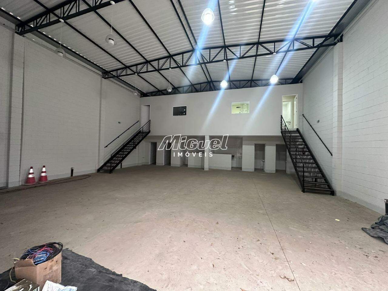 Galpão, Área Total 262,50m² para aluguel, São Luiz - Piracicaba : 