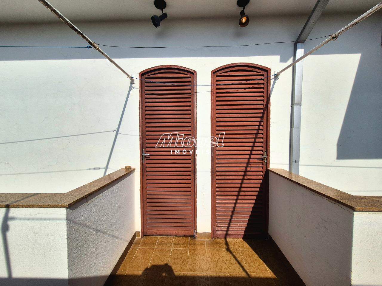 Casa Comercial, à venda, Centro - 3 quartos - Piracicaba/SP: 