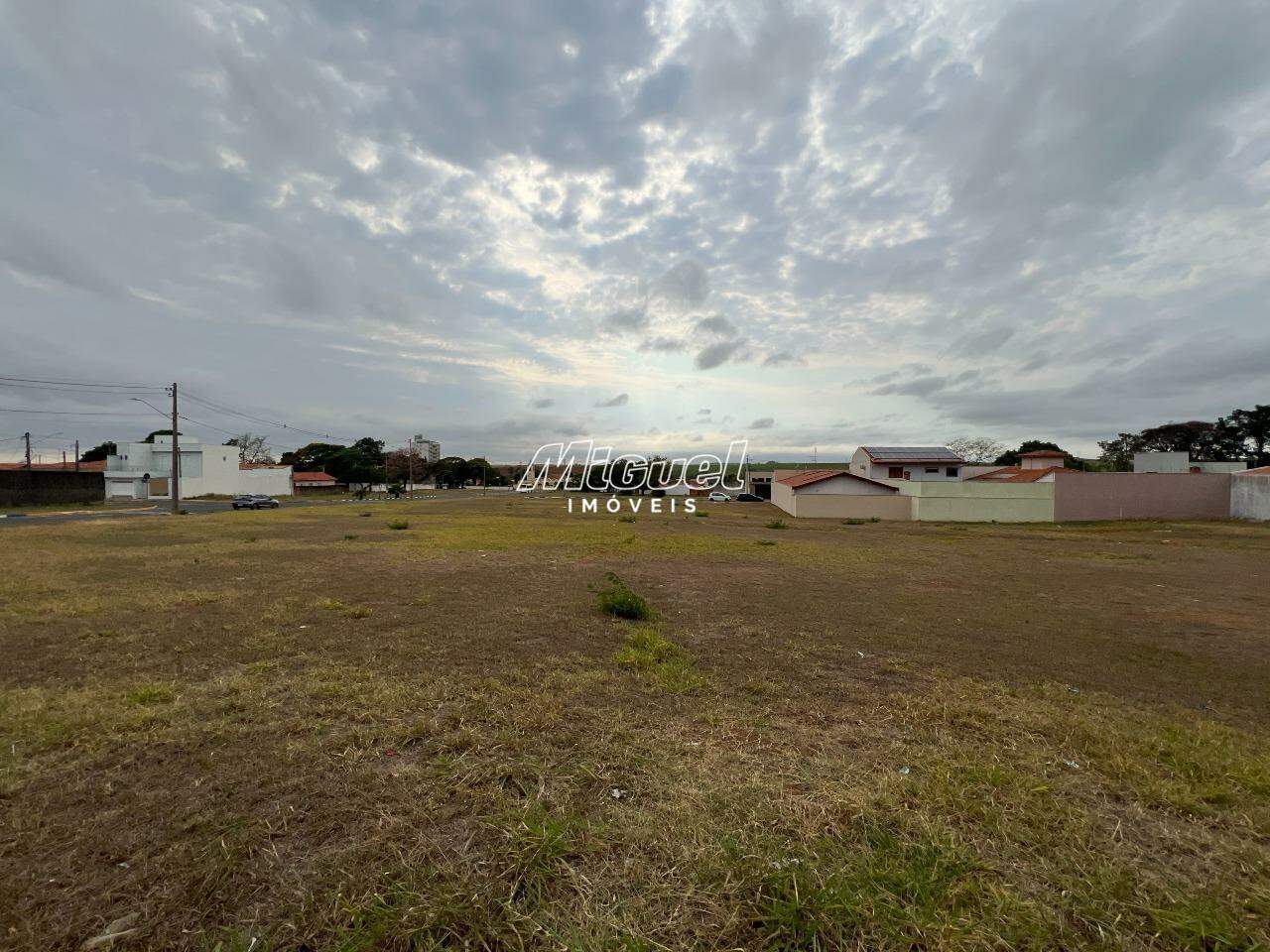 Área, à venda, Centro - - Saltinho/SP: 