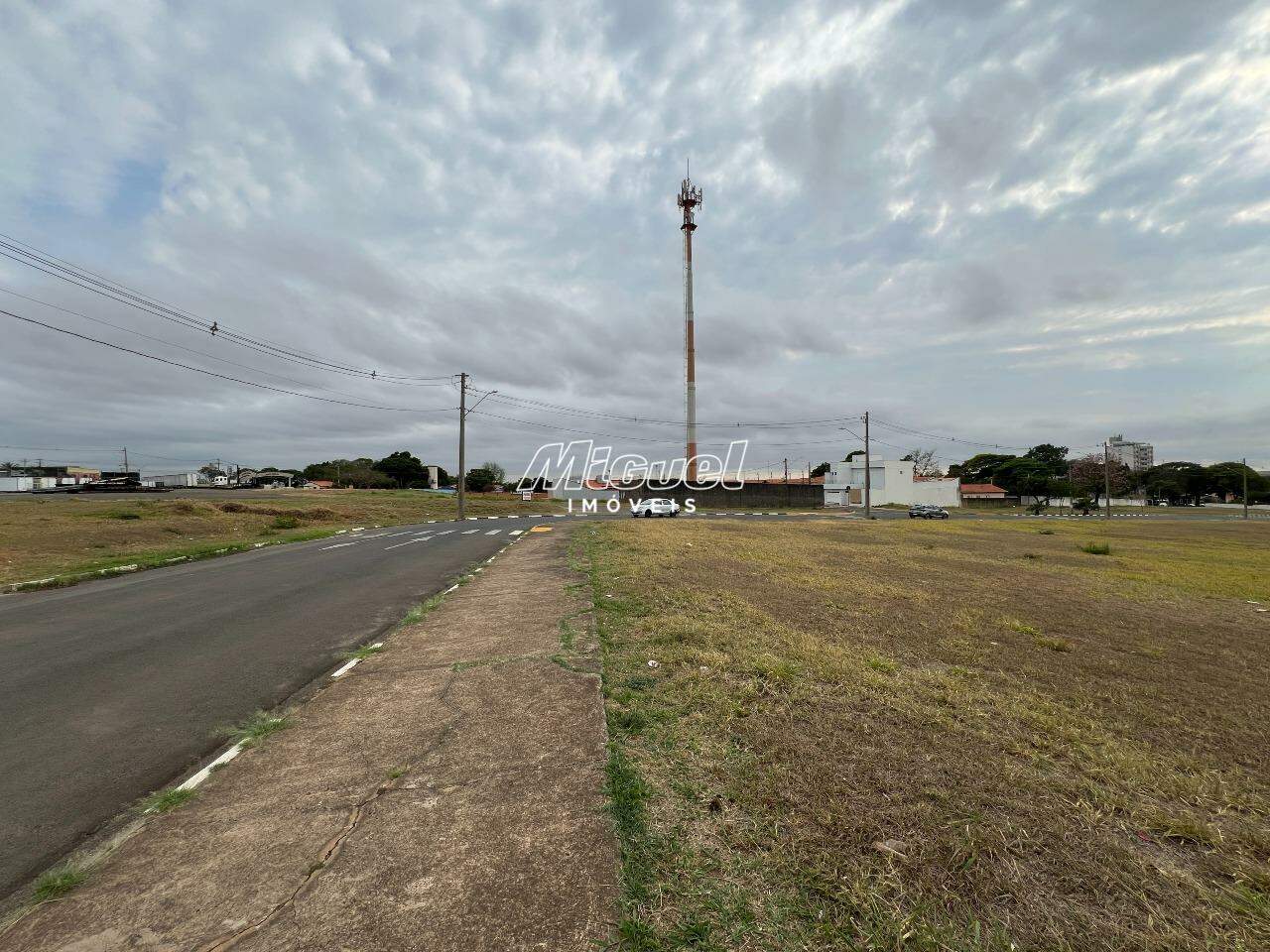 Área, à venda, Centro - - Saltinho/SP: 