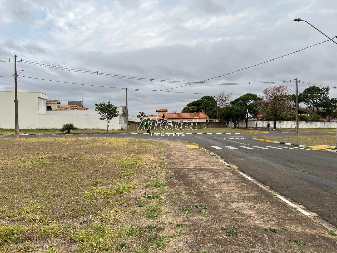Área, à venda, Centro - - Saltinho/SP: 