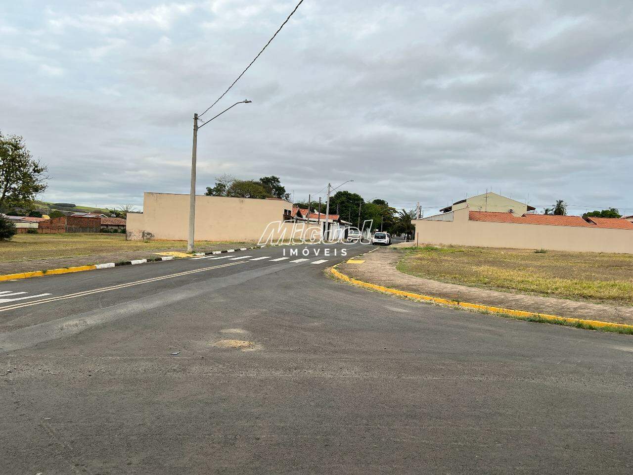 Área, à venda, Centro - - Saltinho/SP: 