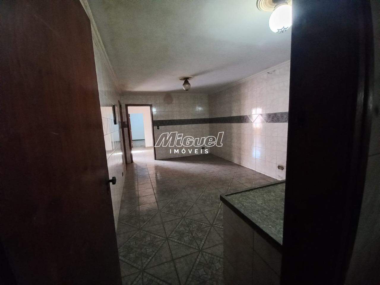 Casa para aluguel no Vila Rezende: 