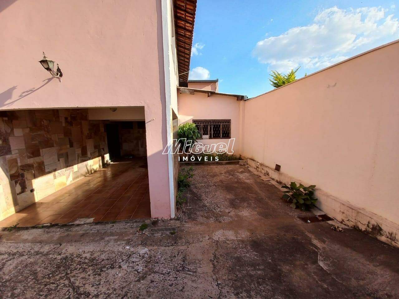 Casa para aluguel no Vila Rezende: 