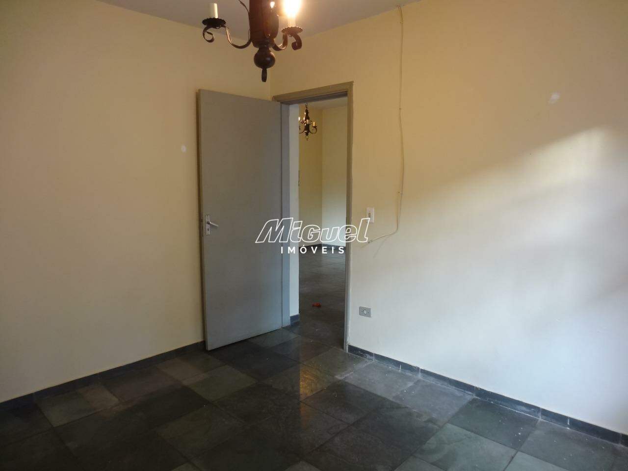 Casa, à venda, Jardim Iporanga - 2 quartos - Águas de São Pedro/SP: 