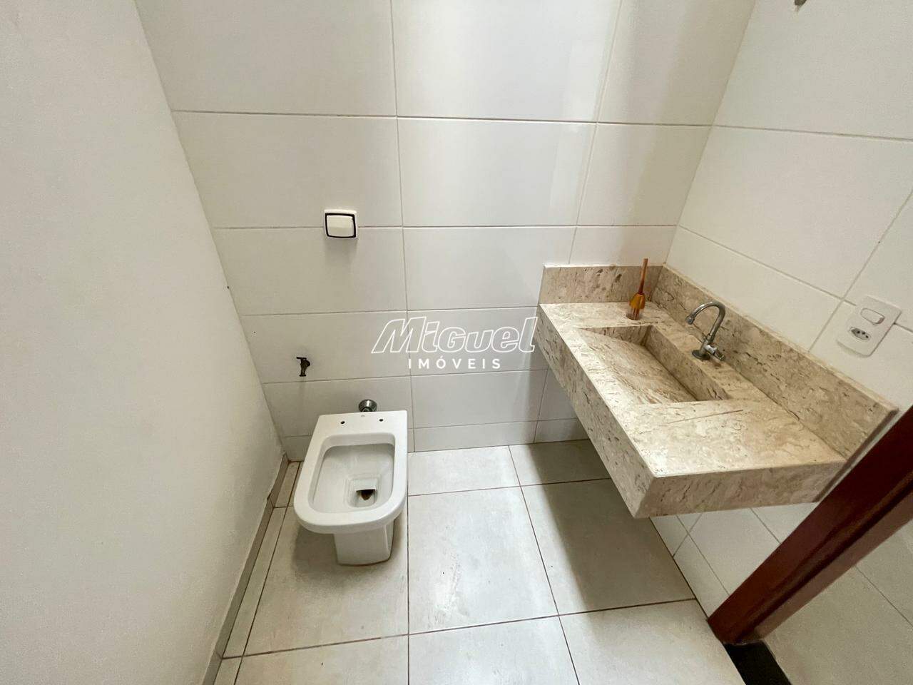 Salão Comercial, à venda, Santa Terezinha - 3 quartos - Piracicaba/SP: 