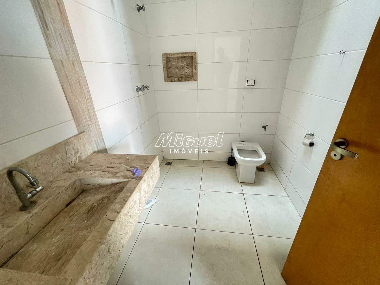 Salão Comercial, à venda, Santa Terezinha - 3 quartos - Piracicaba/SP: 