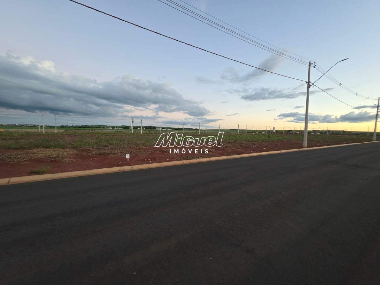 Terreno em Condomínio, à venda, Residencial Fazenda Pinheirinho - Residencial Fazenda Pinheirinho - Rio Das Pedras/SP: 
