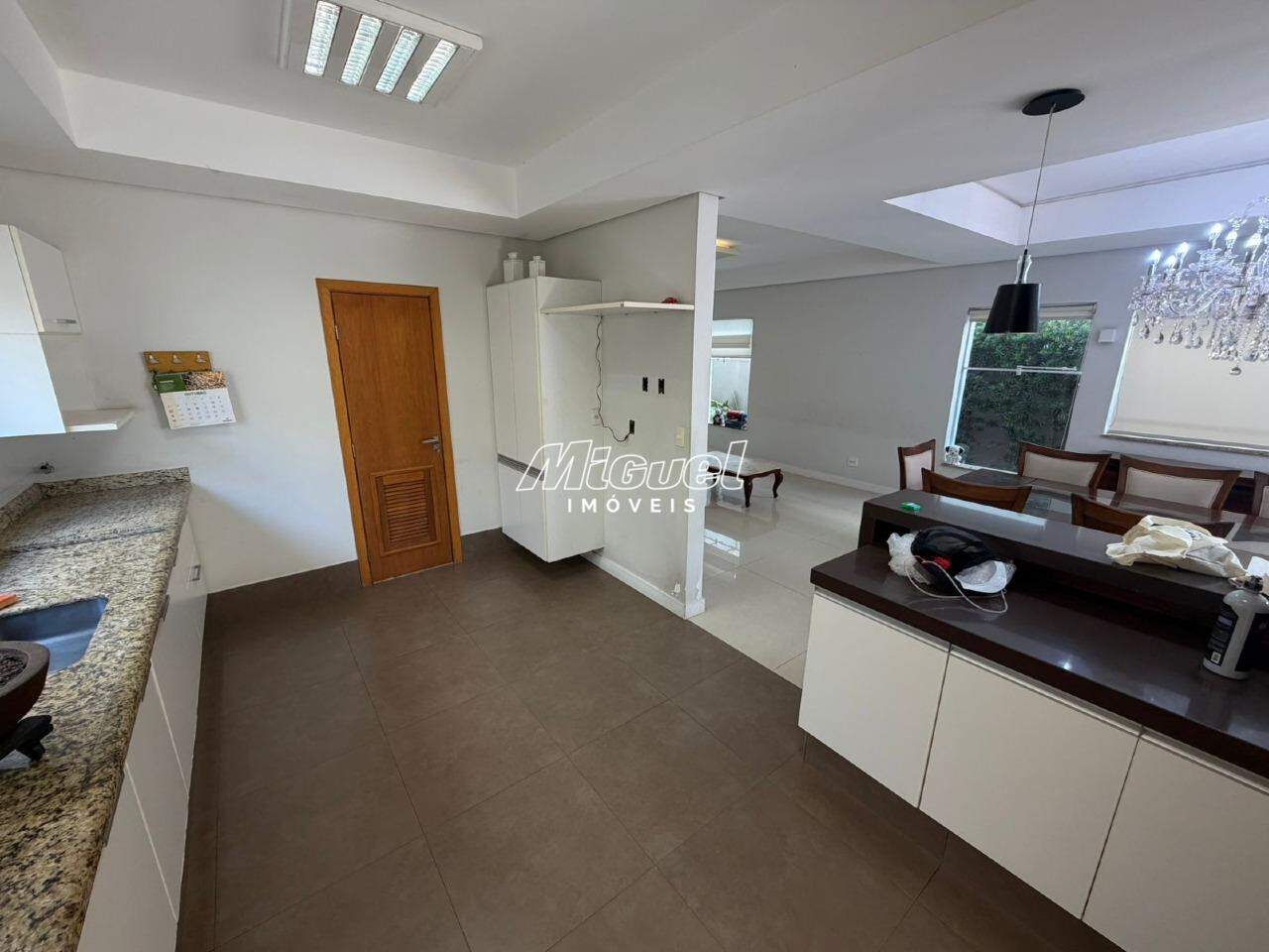 Casa em Condomínio, para aluguel, Pompeia - 4 quartos Residencial Leão - Piracicaba/SP: 