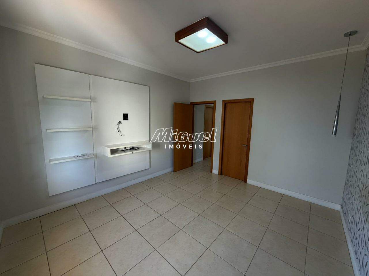 Casa em Condomínio, para aluguel, Pompeia - 4 quartos Residencial Leão - Piracicaba/SP: 