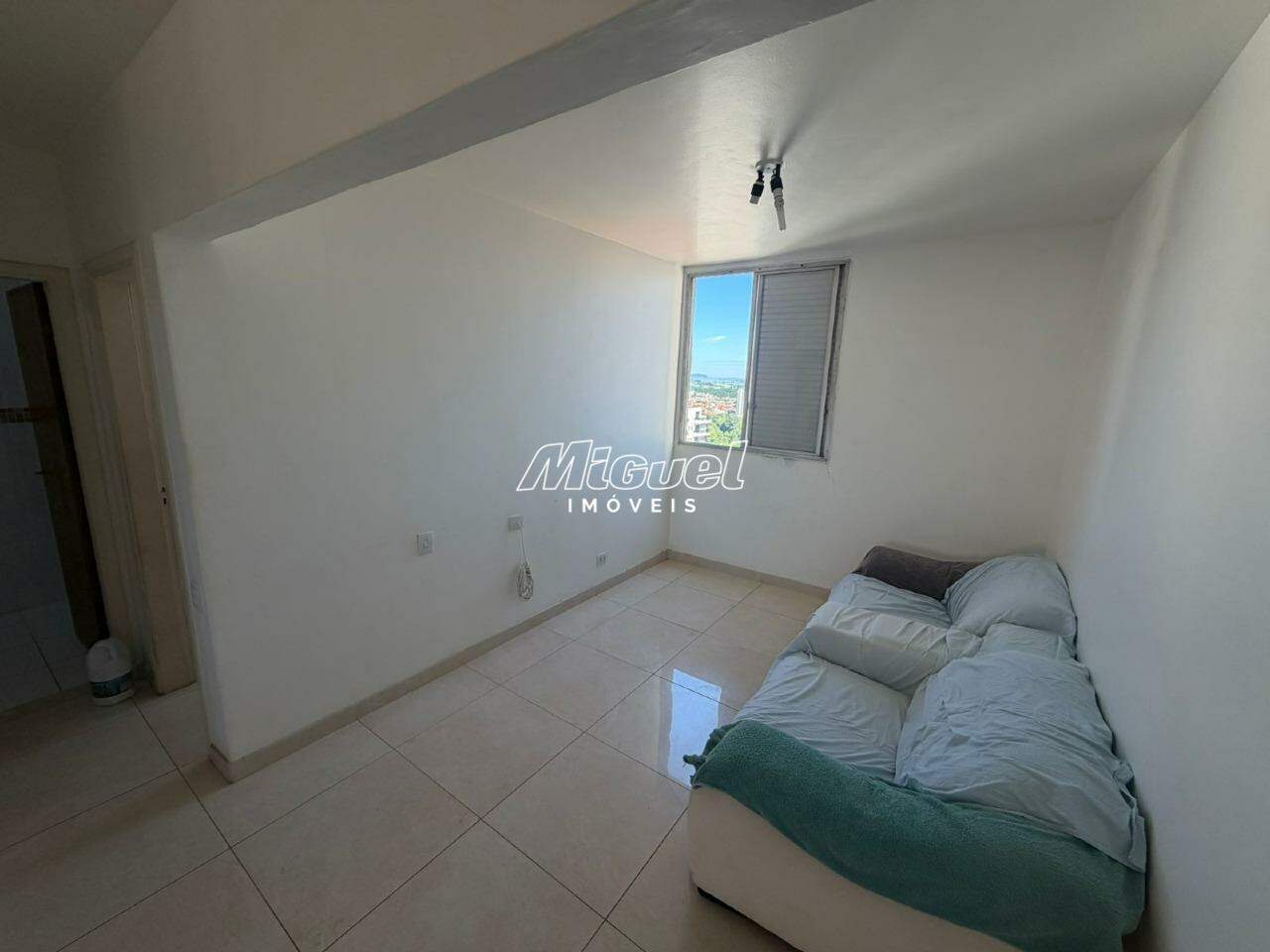 Apartamento, à venda, Centro - 1 quarto Conjunto Champs Elysees - Piracicaba/SP: 