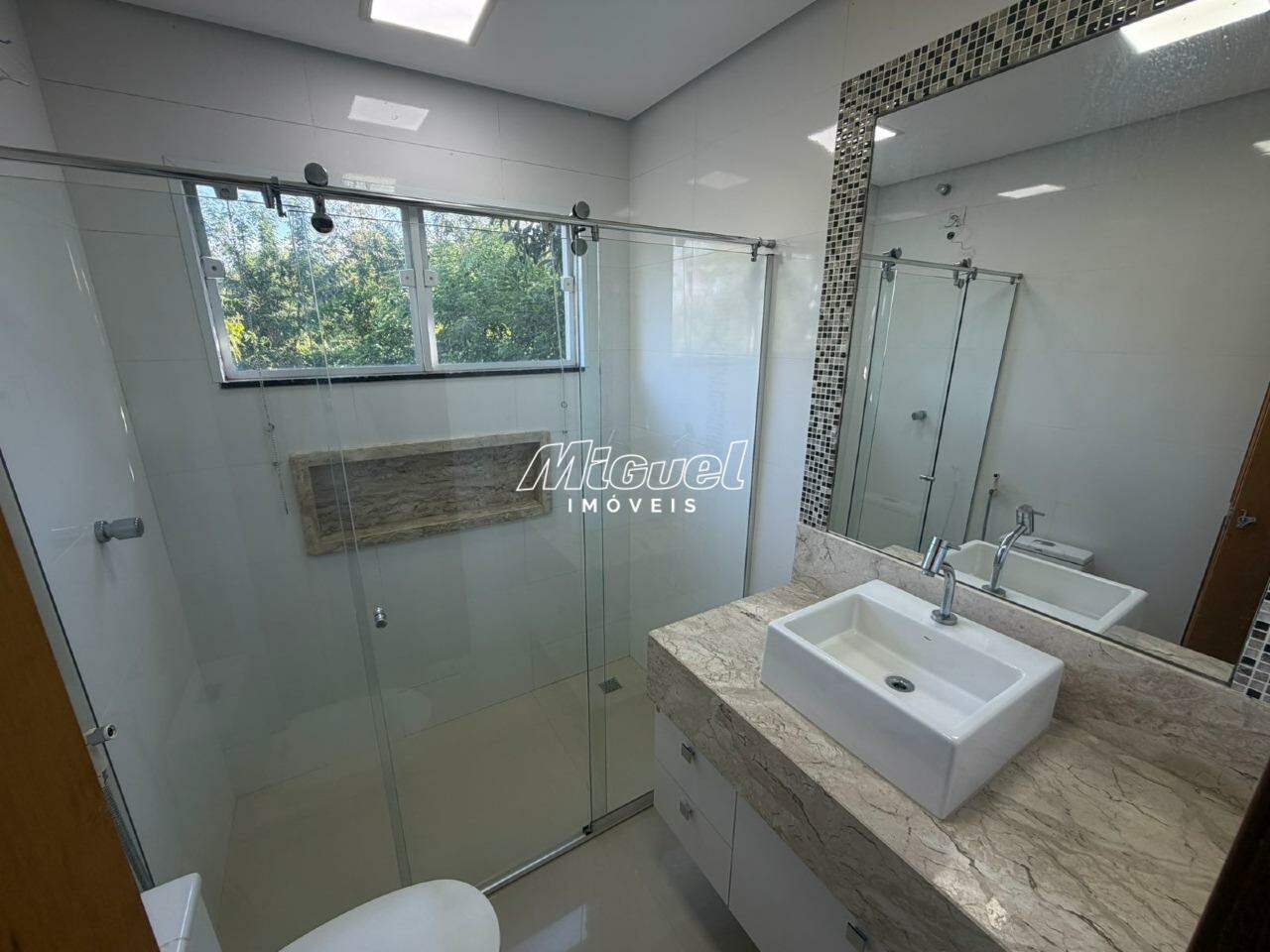 Casa em Condomínio, para aluguel, Recanto dos Universitários - 4 quartos Condomínio Residencial Morada dos Pássaros - Rio Das Pedras/SP: 
