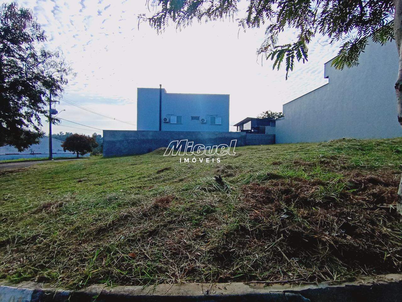 Terreno em Condomínio, à venda, Horto ( Tupi ) - Condomínio Portal do Horto - Piracicaba/SP: 