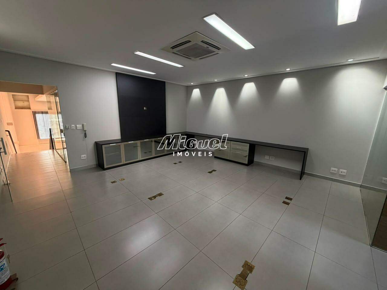 Salão Comercial, para aluguel, Vila Rezende - - Piracicaba/SP: