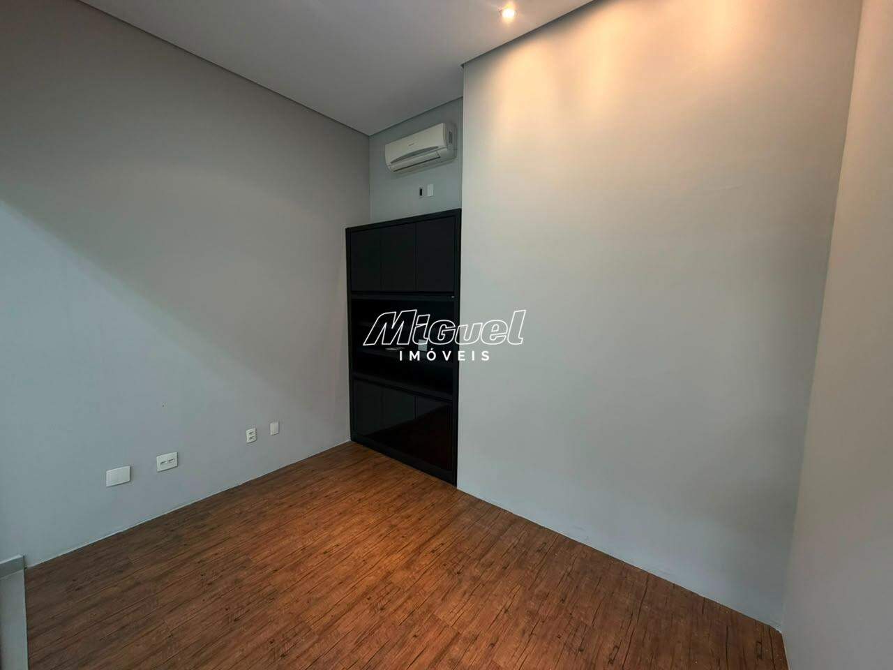 Salão Comercial, para aluguel, Vila Rezende - - Piracicaba/SP: