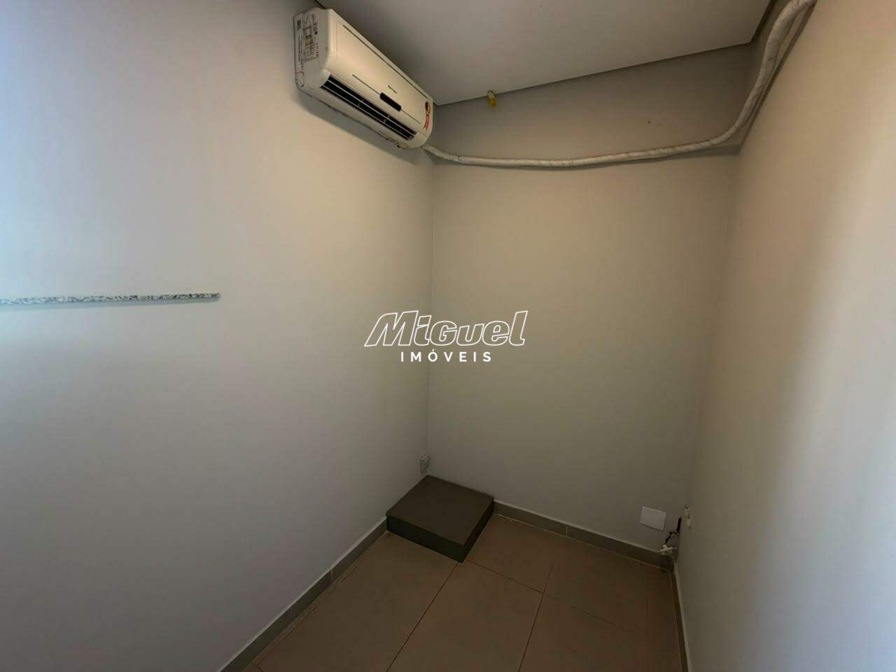 Salão Comercial, para aluguel, Vila Rezende - - Piracicaba/SP:
