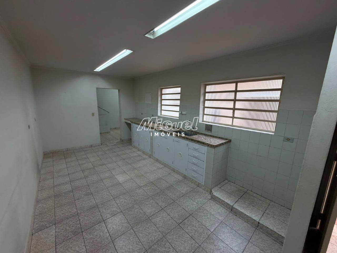 Casa, para aluguel, Centro - 5 quartos - Piracicaba/SP: