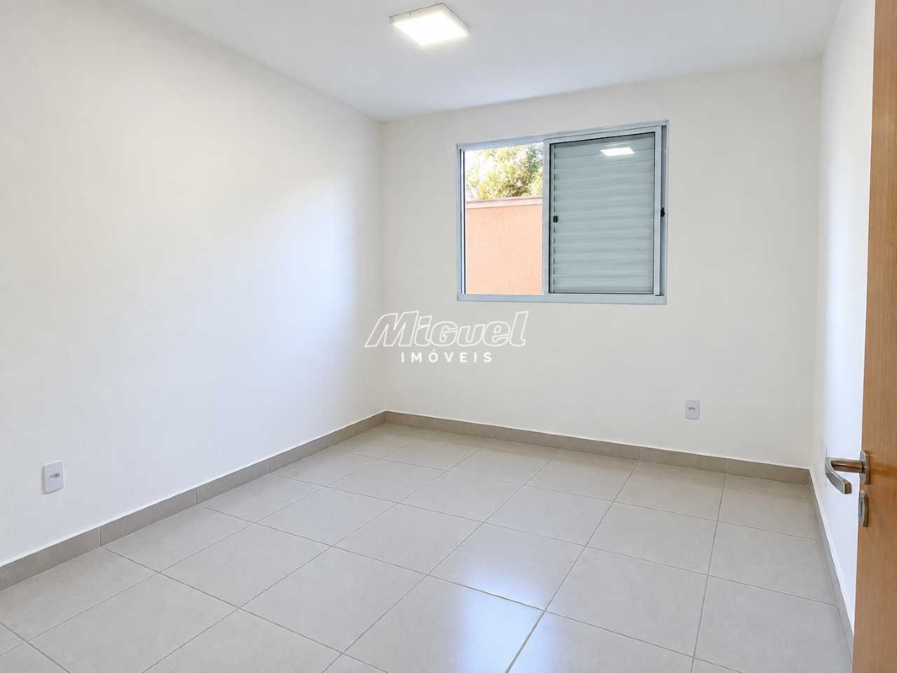 Apartamento, à venda, Vila Industrial - 2 quartos Piazza Di Milano - Piracicaba/SP: 
