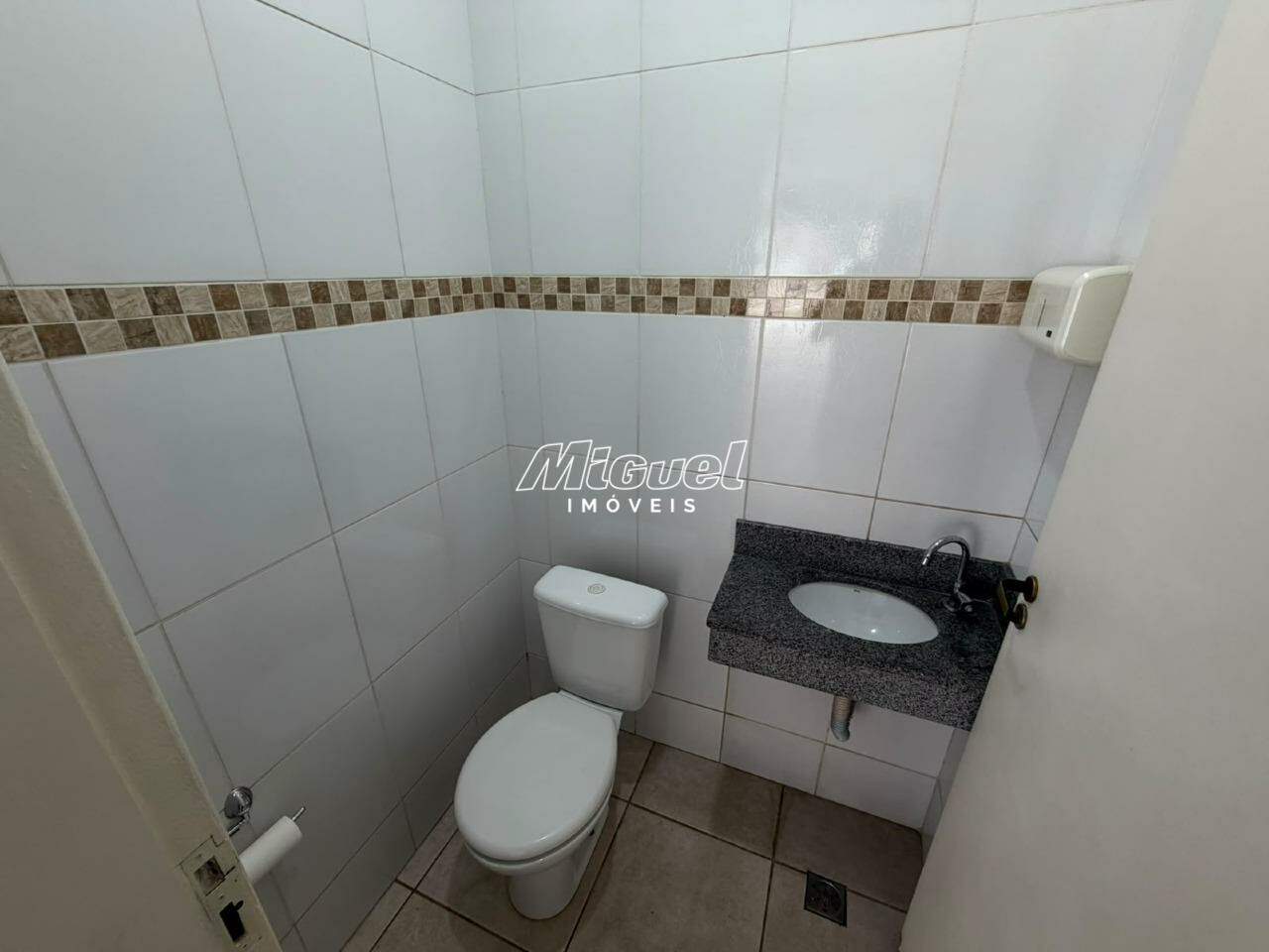 Salão Comercial, para aluguel, Centro - - Piracicaba/SP: