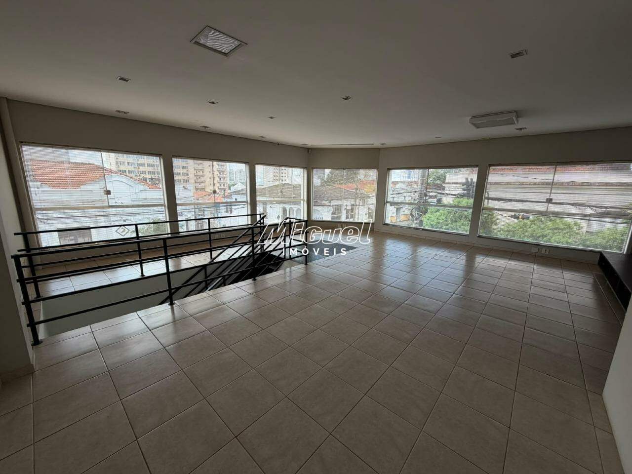 Salão Comercial, para aluguel, Centro - - Piracicaba/SP: