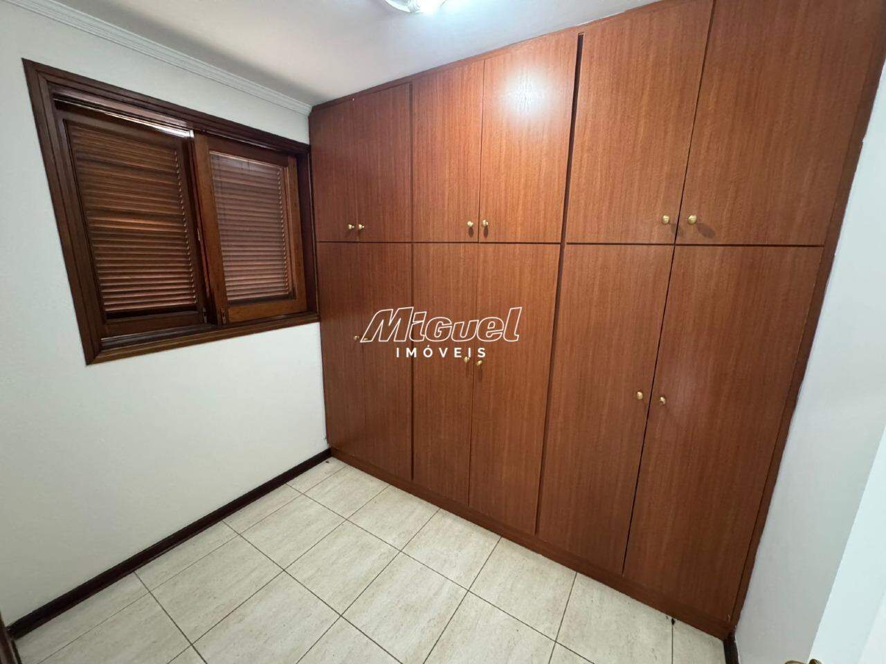 Casa em Condomínio para aluguel no Terras De Piracicaba: 