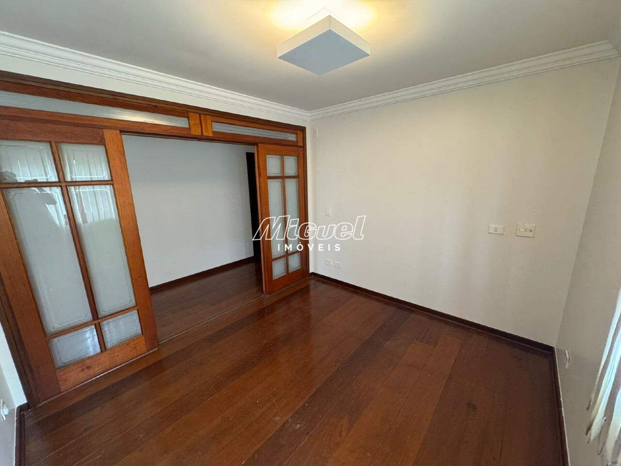 Casa em Condomínio para aluguel no Terras De Piracicaba: 