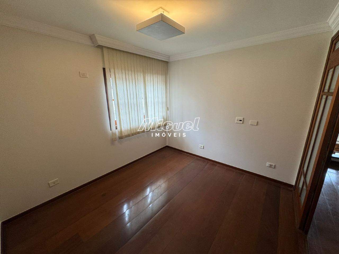 Casa em Condomínio para aluguel no Terras De Piracicaba: 