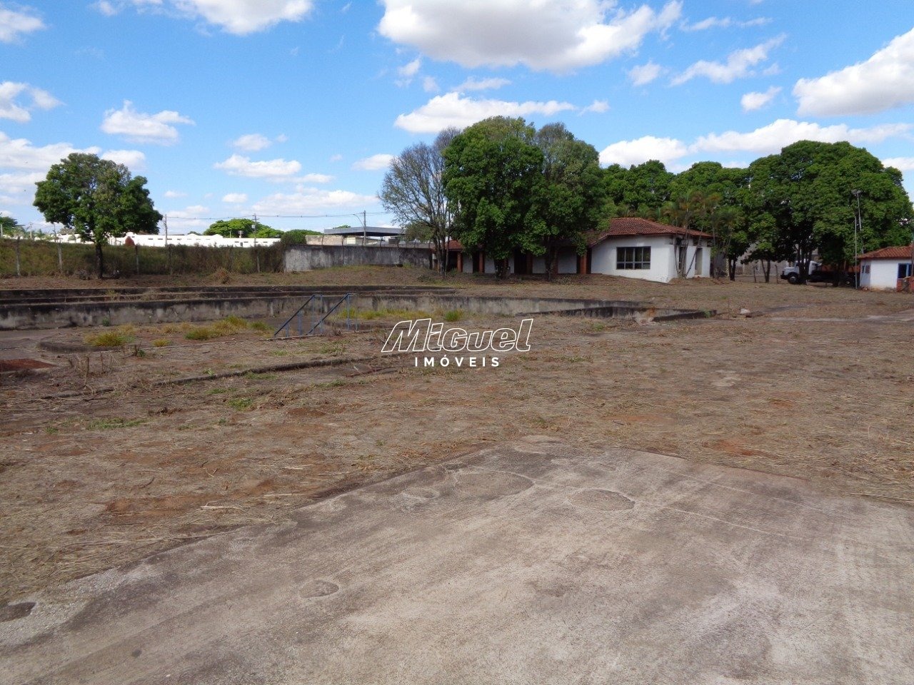 Área Comercial, para aluguel, Campestre - - Piracicaba/SP: 