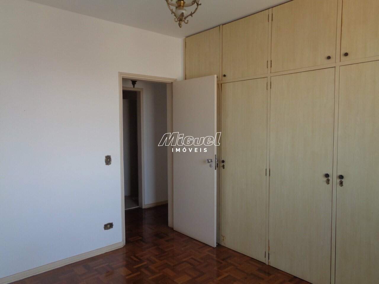 Apartamento, à venda, Centro - 3 quartos Edifício Comendador Oswaldo Miori - Piracicaba/SP: 