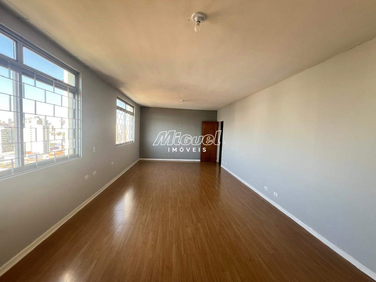 Apartamento, Área Total 0,00m² à venda, Centro - Piracicaba 3 quartos Condomínio Edifício Maria G. Orsini :