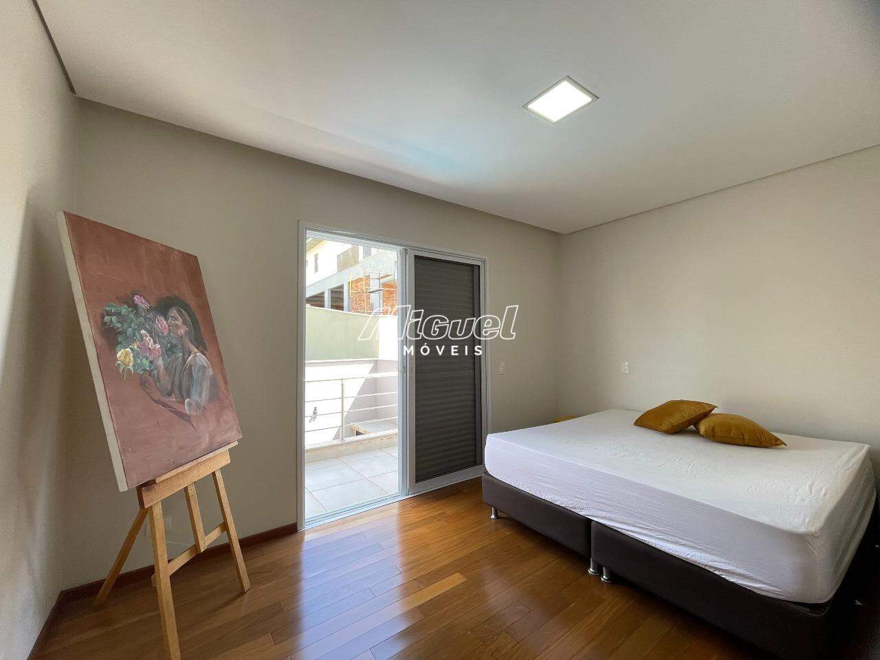 Casa em Condomínio à venda no Morato: 