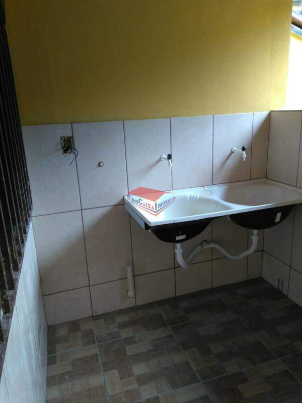 Casa para alugar com 2 quartos, 80m² - Foto 8